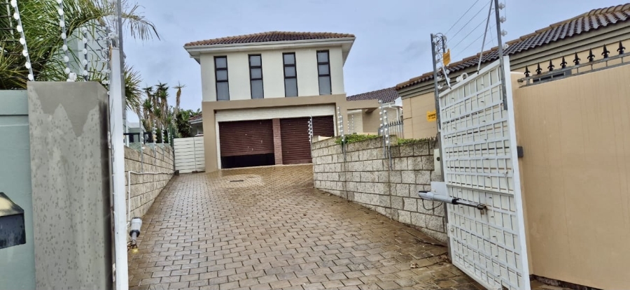 5 Bedroom Property for Sale in Summerstrand Eastern Cape